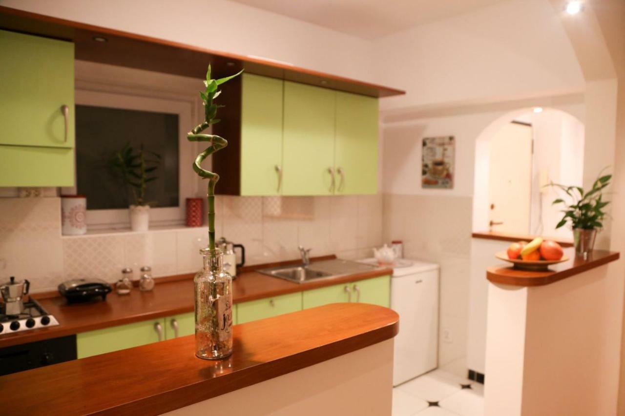 Eva Twin Apartments Bucharest Exterior photo