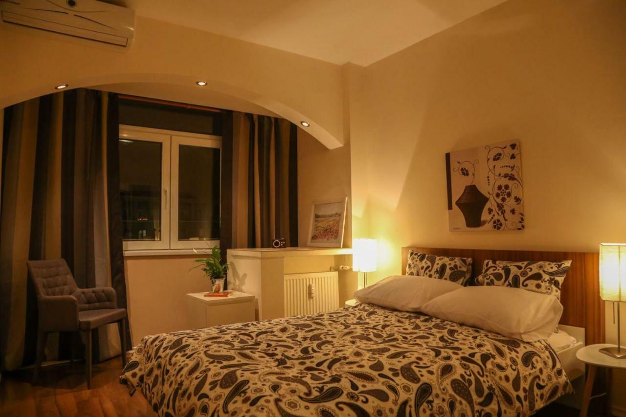 Eva Twin Apartments Bucharest Exterior photo